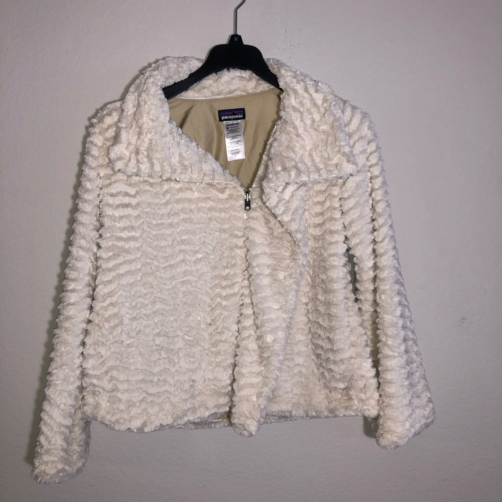 Cozy Faux Fur Patagonia Pelage Jacket